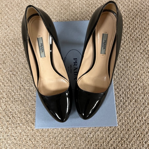 PRADA Black Patent Leather Almond Toe Pumps Size 41 - Picture 2 of 7